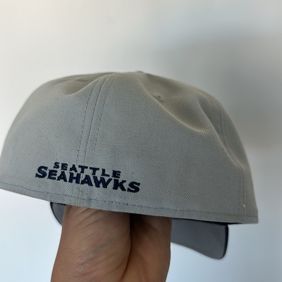 Seattle Seahawks Hat Cap New Era Size 7 1/2 Fitted Gray Blue NFL 59Fifty - Picture 2 of 5